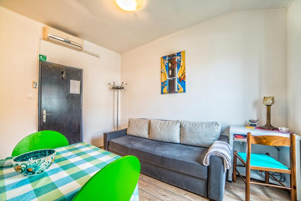 Apartment Iva โรวีน ภายนอก รูปภาพ