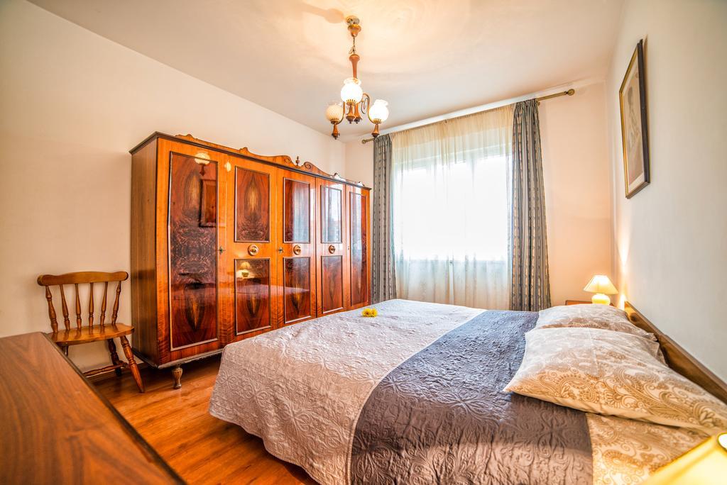 Apartment Iva โรวีน ภายนอก รูปภาพ