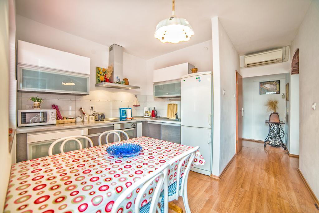Apartment Iva โรวีน ภายนอก รูปภาพ